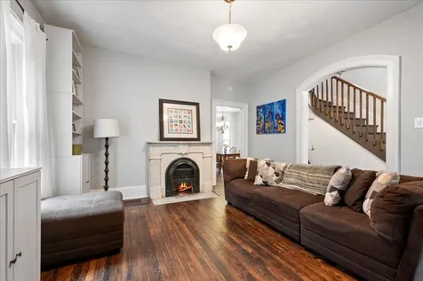 1621 Florence Avenue Evanston IL 60201