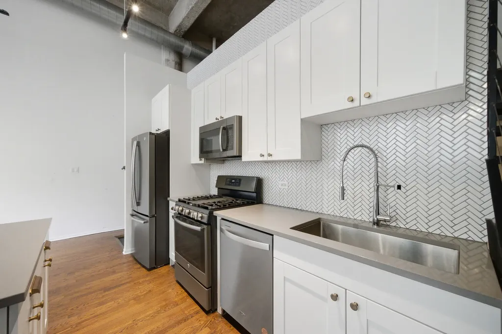 2000 South Michigan Avenue Chicago IL 60616