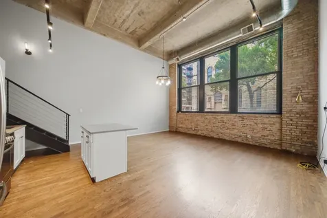 2000 South Michigan Avenue Chicago IL 60616