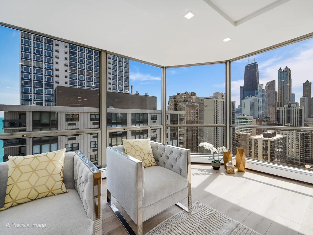 1310 North Ritchie Court Chicago IL 60610