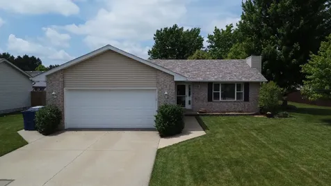 695 Cherokee Drive Bourbonnais IL 60914