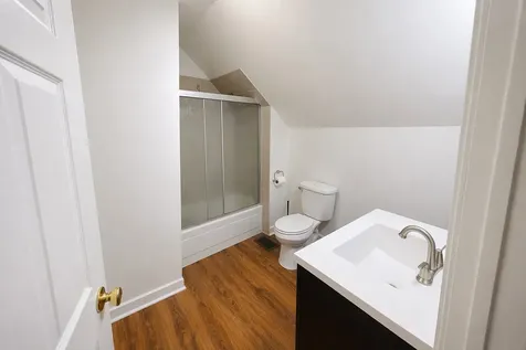 3740 North Janssen Avenue Chicago IL 60613