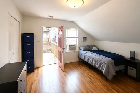 3740 North Janssen Avenue Chicago IL 60613