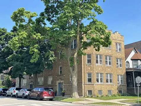 1653 West Gregory Street Chicago IL 60640