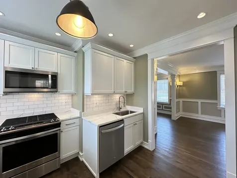 1653 West Gregory Street Chicago IL 60640