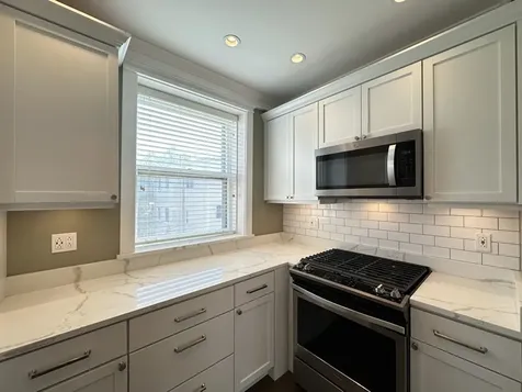1653 West Gregory Street Chicago IL 60640
