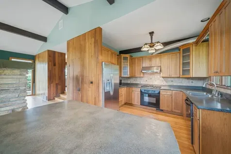 2272 North Circle Drive Palatine IL 60067