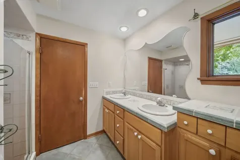 2272 North Circle Drive Palatine IL 60067