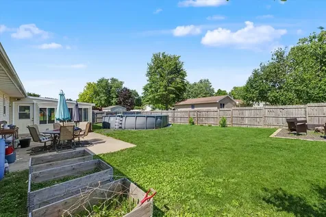 1202 Robin Road Mahomet IL 61853