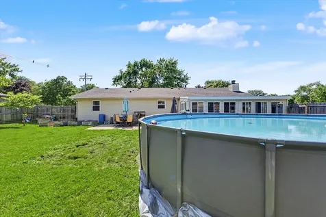 1202 Robin Road Mahomet IL 61853