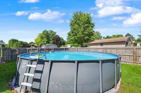 1202 Robin Road Mahomet IL 61853