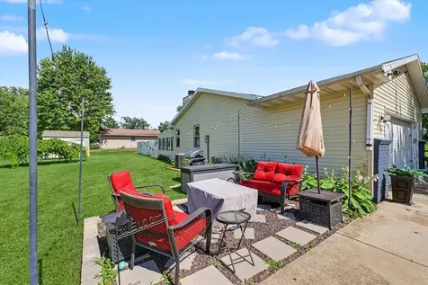 1202 Robin Road Mahomet IL 61853