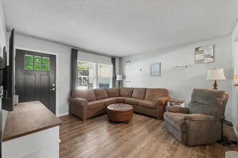 1202 Robin Road Mahomet IL 61853