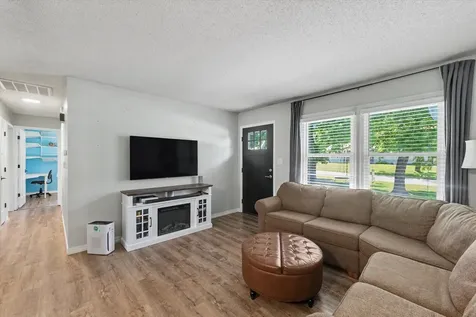 1202 Robin Road Mahomet IL 61853