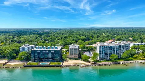 1440 Sheridan Road Wilmette IL 60091