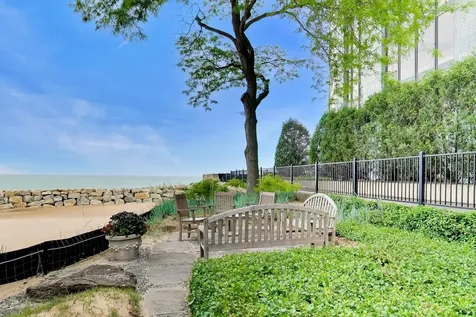 1440 Sheridan Road Wilmette IL 60091