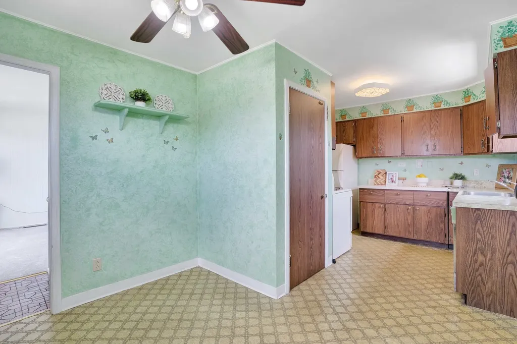 7943 South Kilpatrick Avenue Chicago IL 60652