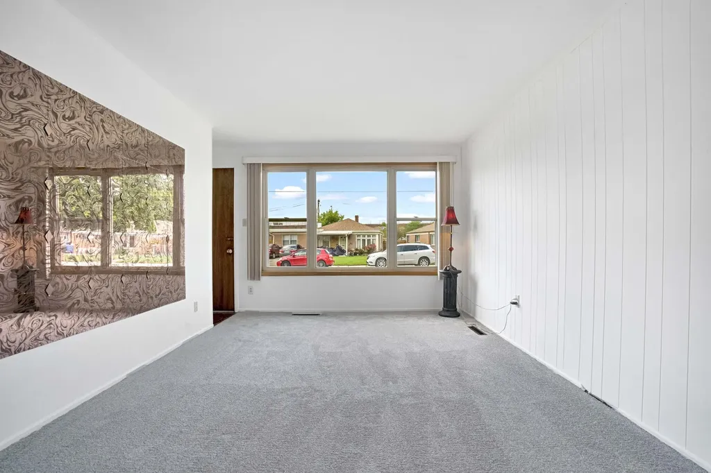 7943 South Kilpatrick Avenue Chicago IL 60652