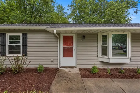 3204 Sylvan Drive Champaign IL 61821