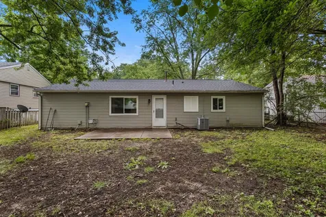 3204 Sylvan Drive Champaign IL 61821