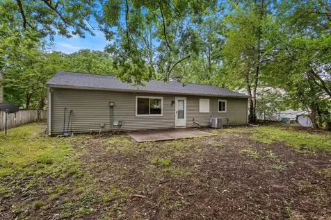 3204 Sylvan Drive Champaign IL 61821