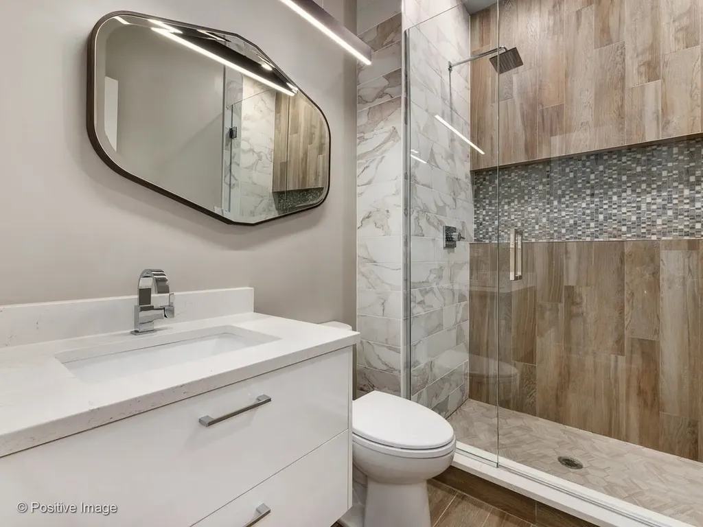 1428 West Grand Avenue Chicago IL 60642