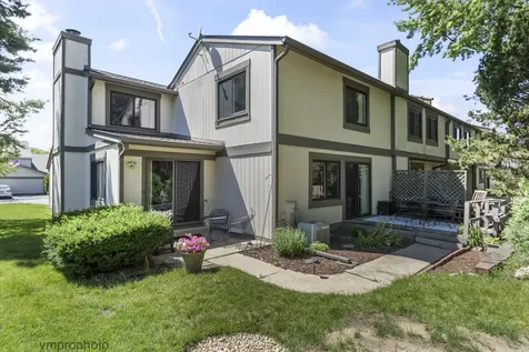 2634 Smith Street Rolling Meadows IL 60008