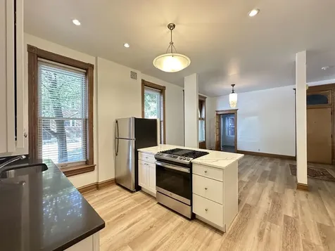 3559 North Ashland Avenue Chicago IL 60657