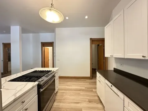 3559 North Ashland Avenue Chicago IL 60657