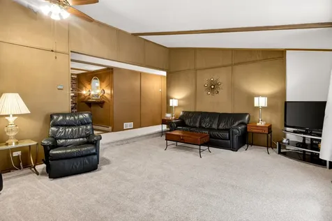 132 Valhalla Drive Poplar Grove IL 61065