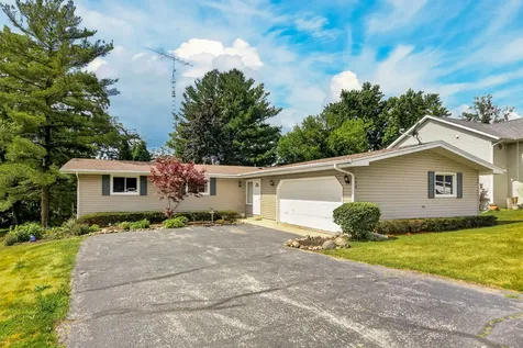 132 Valhalla Drive Poplar Grove IL 61065