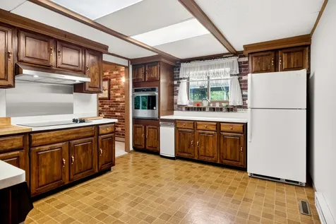 132 Valhalla Drive Poplar Grove IL 61065