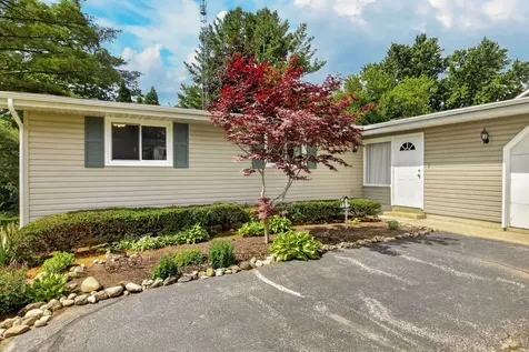 132 Valhalla Drive Poplar Grove IL 61065