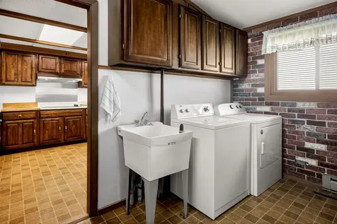 132 Valhalla Drive Poplar Grove IL 61065