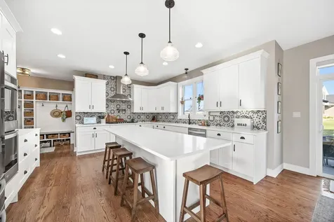 24234 South Sunset Lakes Drive Manhattan IL 60442