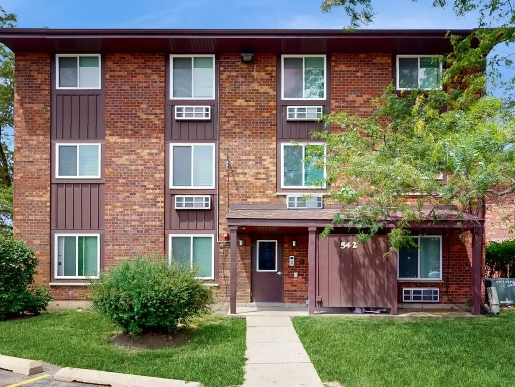 29W542 Country Ridge Drive Warrenville IL 60555