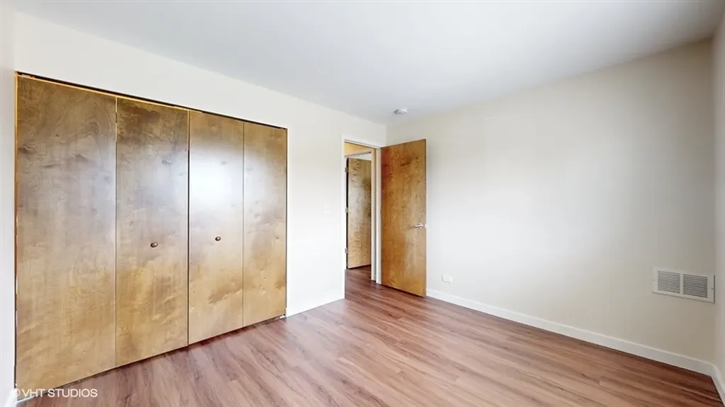 29W542 Country Ridge Drive Warrenville IL 60555