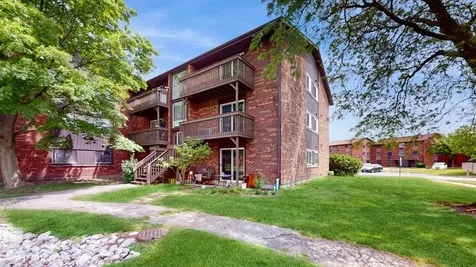 29W542 Country Ridge Drive Warrenville IL 60555