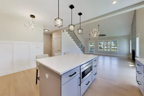 1201 Manzella Lane Glenview IL 60025