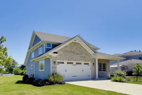 1201 Manzella Lane Glenview IL 60025