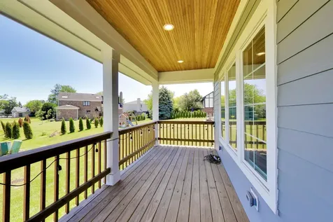 1201 Manzella Lane Glenview IL 60025