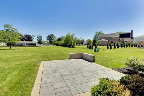 1201 Manzella Lane Glenview IL 60025