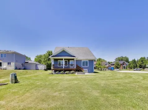 1201 Manzella Lane Glenview IL 60025