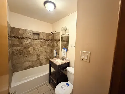 1568 Wentworth Avenue Calumet City IL 60409