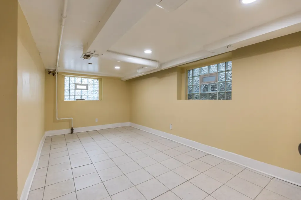 7518 South Union Avenue Chicago IL 60620