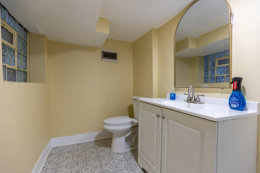 7518 South Union Avenue Chicago IL 60620