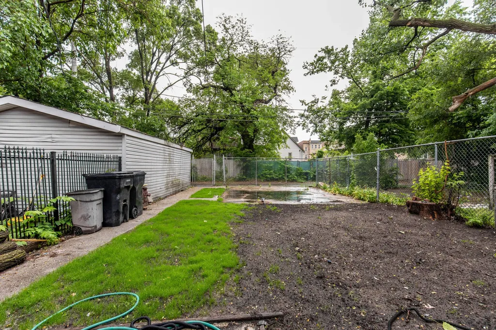 7518 South Union Avenue Chicago IL 60620