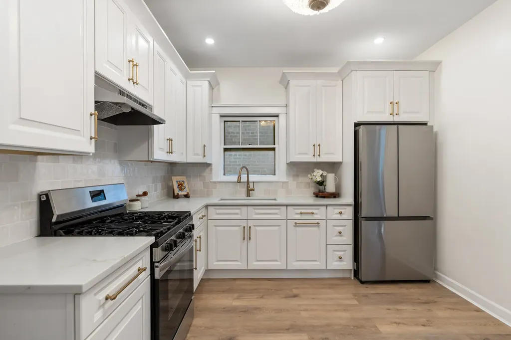 2936 North Keating Avenue Chicago IL 60641