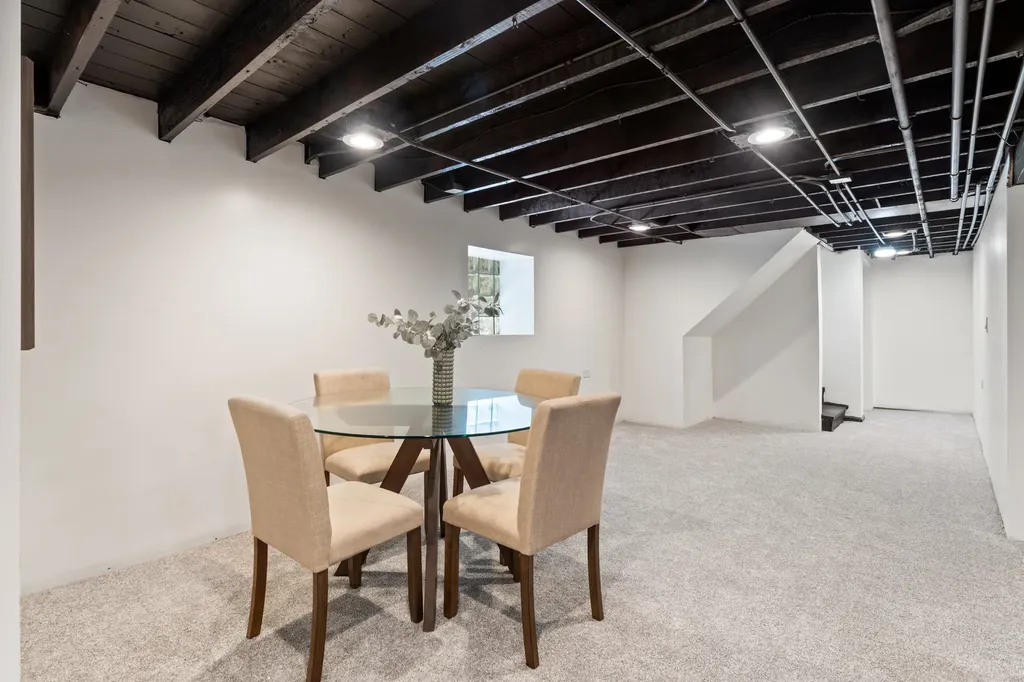 2936 North Keating Avenue Chicago IL 60641