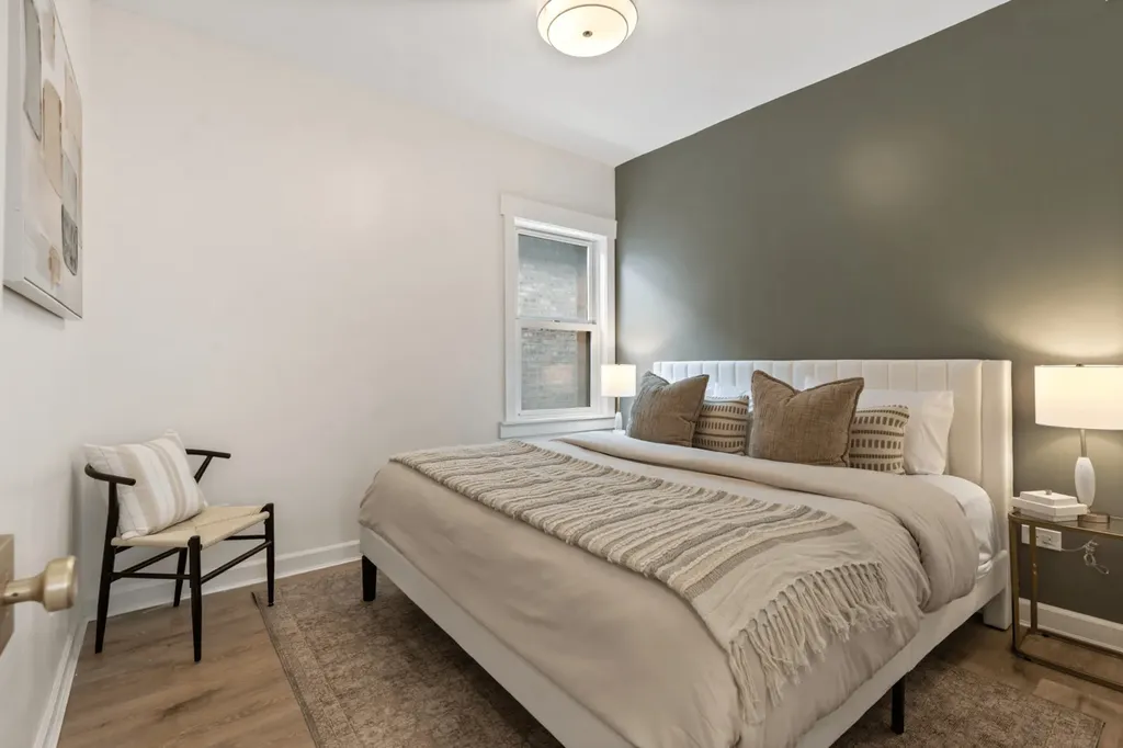 2936 North Keating Avenue Chicago IL 60641